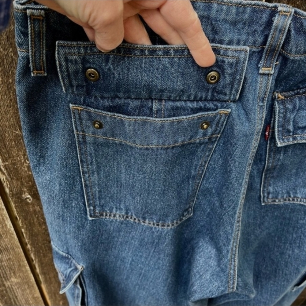 Levis '94 Baggy Cargo Jogger Size 32 Fits Size 14 - Picture 9 of 10
